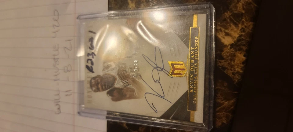 🔥 Kevin Durant 2012-13 Panini Momentum Monumental Marks Auto Autograph 33/99 🔥 - Image 2 of 4