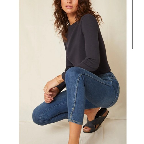 AMO Women’s Twist jeans in True Blue, Size 30 - Picture 4 of 13