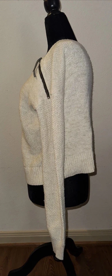 Suéter Basura Pequeño Crema Acanalado Dobladillo y Puños Recortado Hombro Izquierdo Cremallera Foto 3 de 4