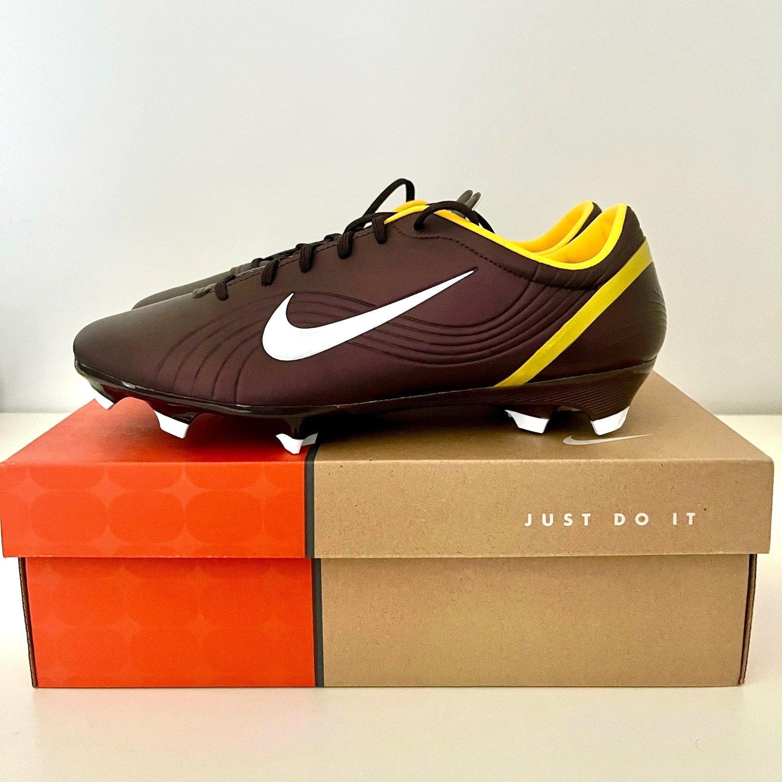 Nike Mercurial Vapor 1 RGN SE FG Ronaldo CR7 Size EUR44.5/US10.5 Dark Cinder