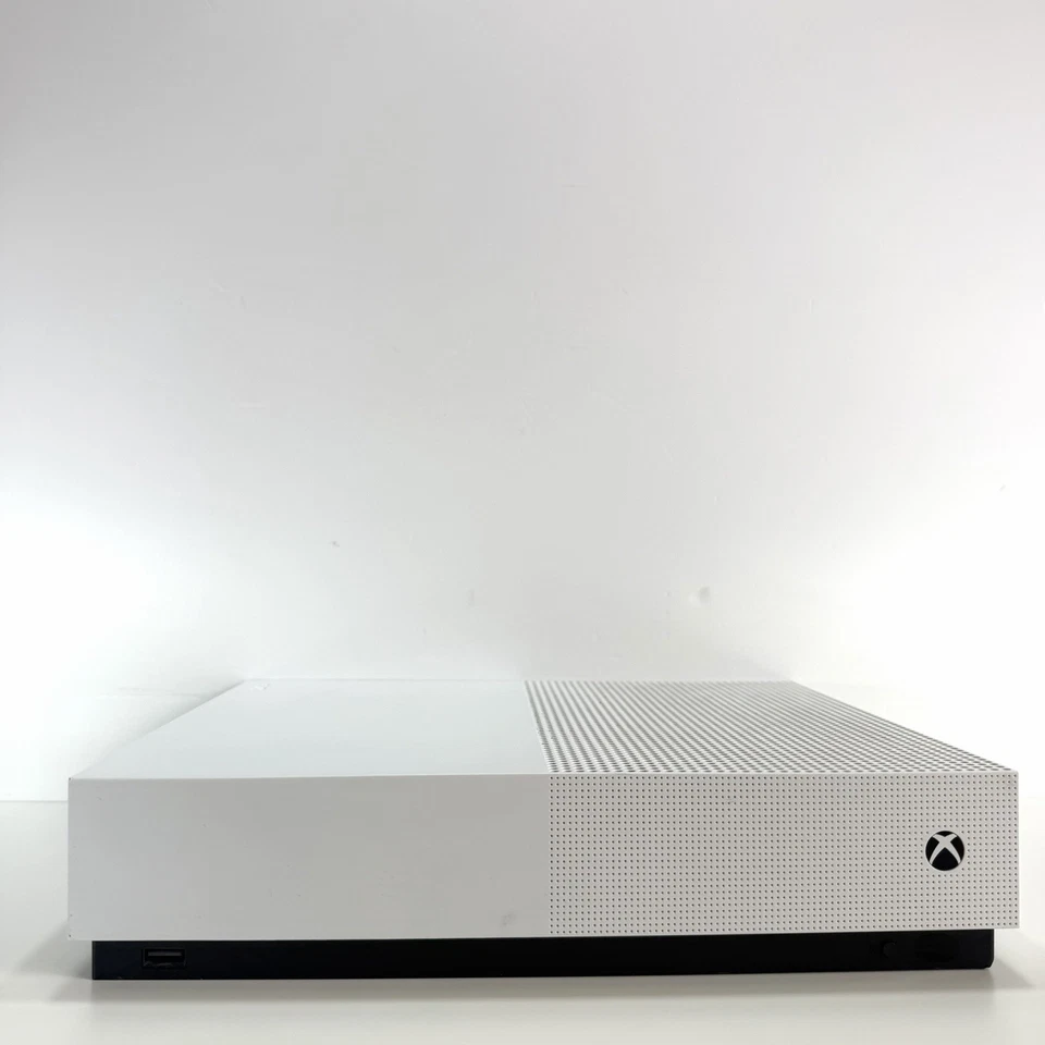 Microsoft Xbox One S All-Digital Edition, foto 2 di 5