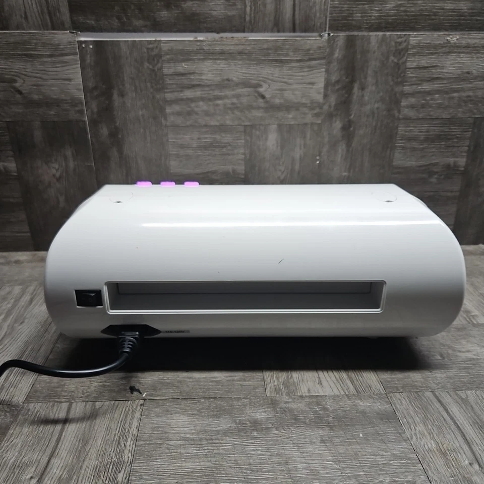 Crafters Companion Gemini Die Cut & Emboss Machine with Power Cord GEM-M-USA - Image 3 of 4