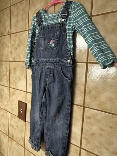 Osh Kosh B’gosh Girls Floral Embroidered Overalls & OKB Striped Shirt Set, 2/3T - Picture 4 of 14
