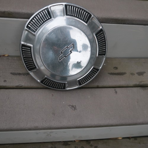 Chevrolet Nova Impala Chevelle 60s 70s Dog Dish Poverty Police Hubcap - Picture 1 of 2