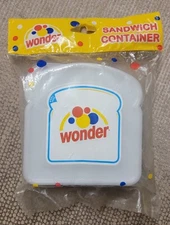 NEW VINTAGE WONDER BREAD DOTS LOGO SANDWICH HOLDER PLASTIC STORAGE CONTAINER.