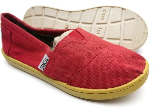 Tom’s Shoes Alpargatas Classic Canvas Red Unisex Sneakers Youth 13 - Picture 7 of 9