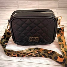 Itzy Ritzy Boss Crossbody Diaper Bag Black Quilted Vegan Leather Leopard Strap