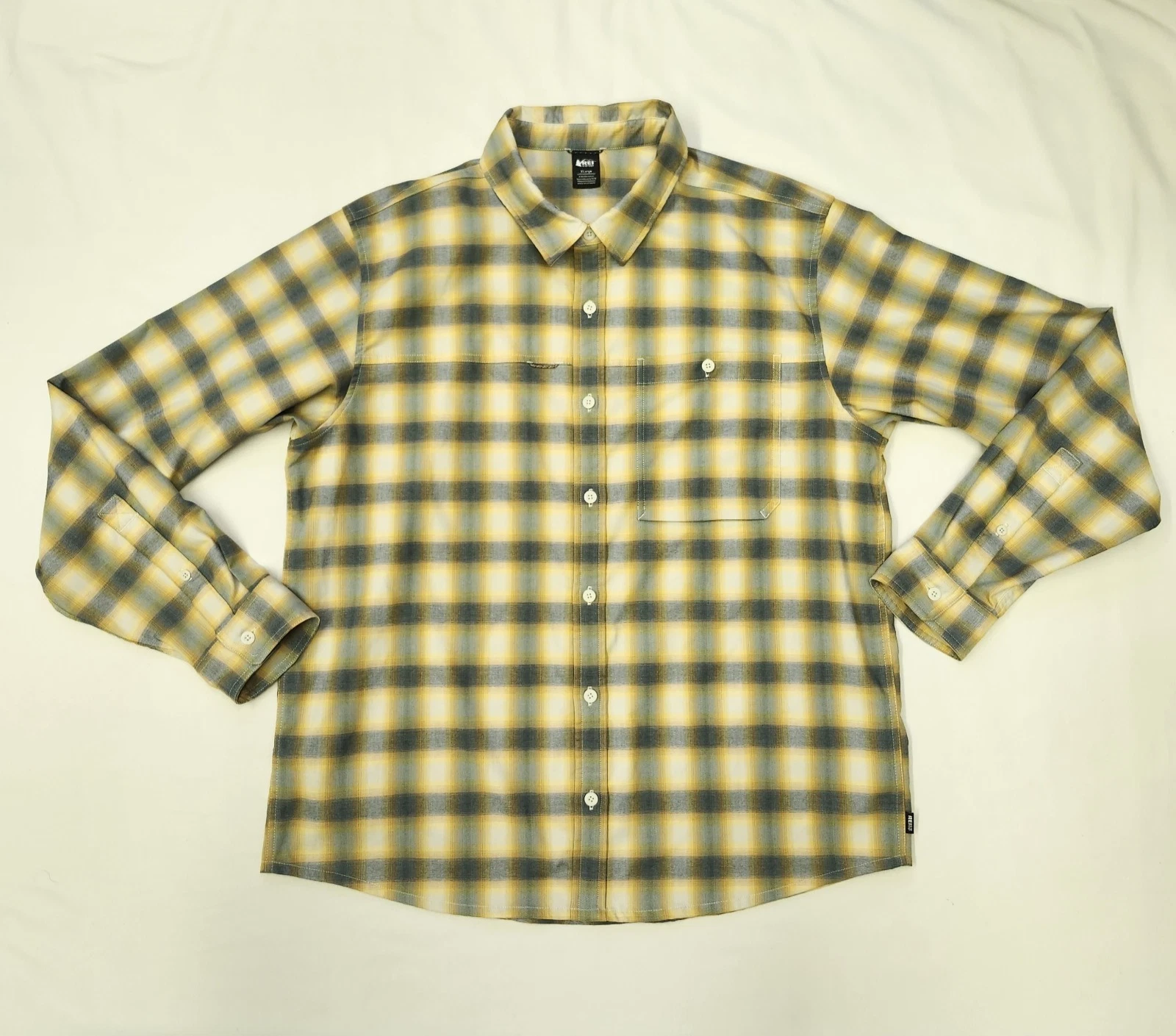 REI Co-Op Mens Plaid Sahara Hiking Long Sleeve Top Size XL Nylon Outdoors Yellow