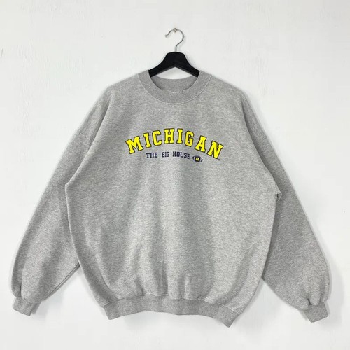 Vintage University of Michigan Sweatshirt – T-Shirt & Hoodie