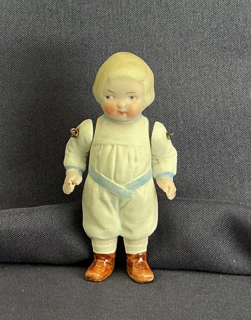 Antique Bisque doll 　Cat C Hertwig社 Antique Bisque doll Cat C Hertwig社 Antique Bisque doll Cat C