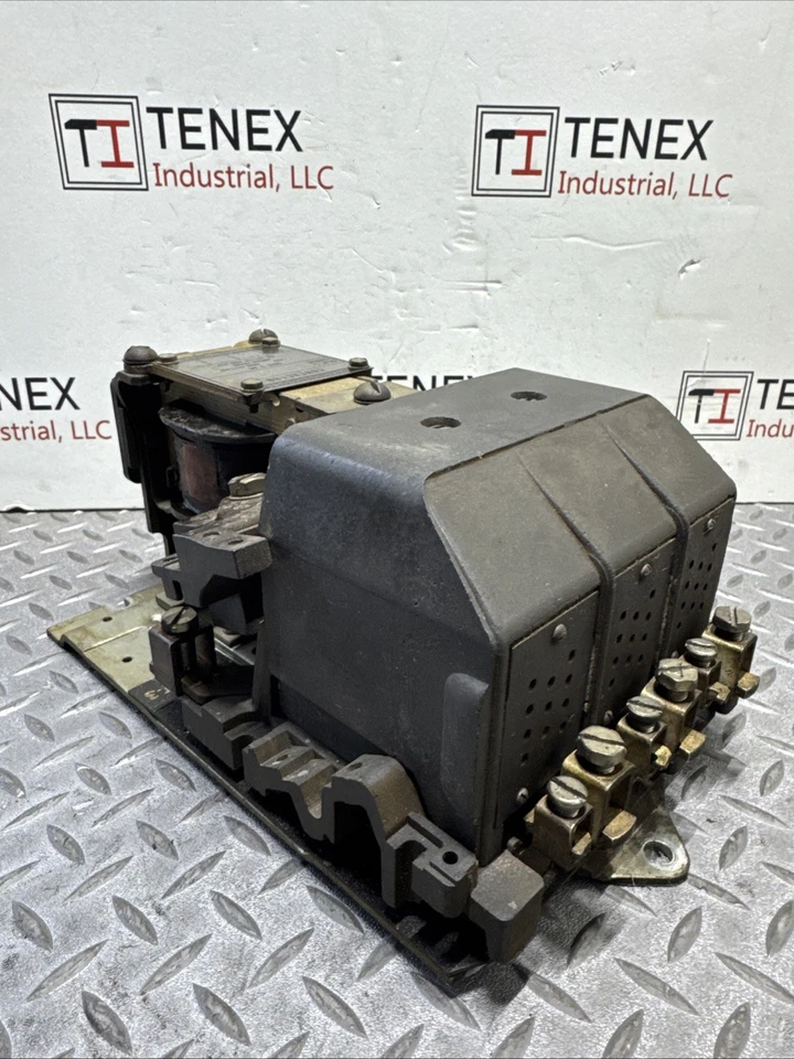 Westinghouse Clase 15-825-N. 3 Contactores Tamaño 3 90amp AC 3 Polos E-27 Foto 2 de 4