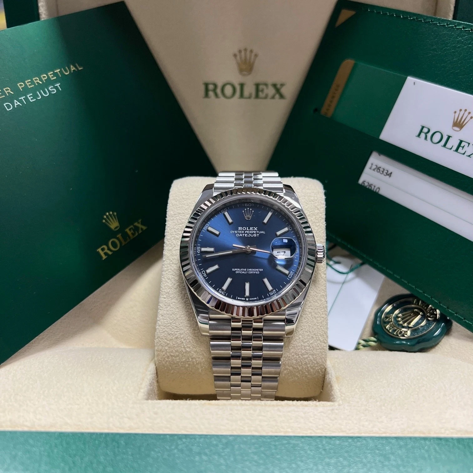 Rolex Datejust 41 126334 41mm Blue Dial 18k Gold Steel Jubilee Box Paper