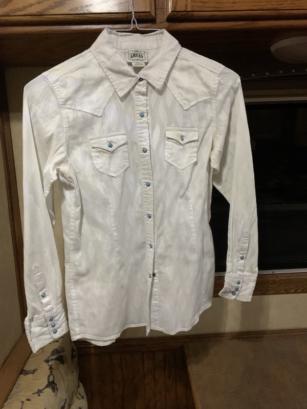 Small Ariat  Western/Rodeo Button Up Women’s