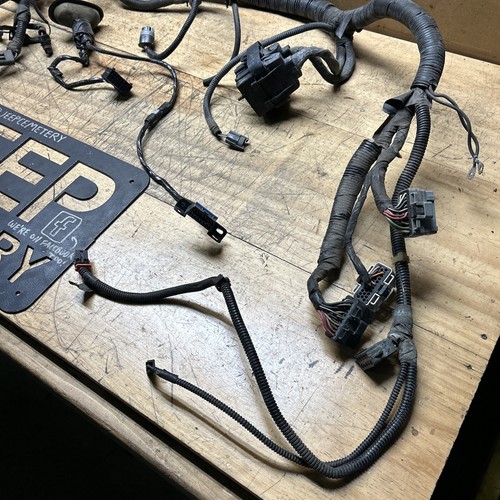 1996 96 Jeep Cherokee XJ OEM Engine Bay Wiring Harness 2.5L 4 Cyl M/T OBD2 - Picture 13 of 16