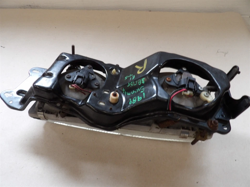 EAGLE SUMMIT 1989-1990 CONJUNTO FARO LADO PASAJERO DERECHO CON SOPORTE DE MONTAJE Foto 3 de 4