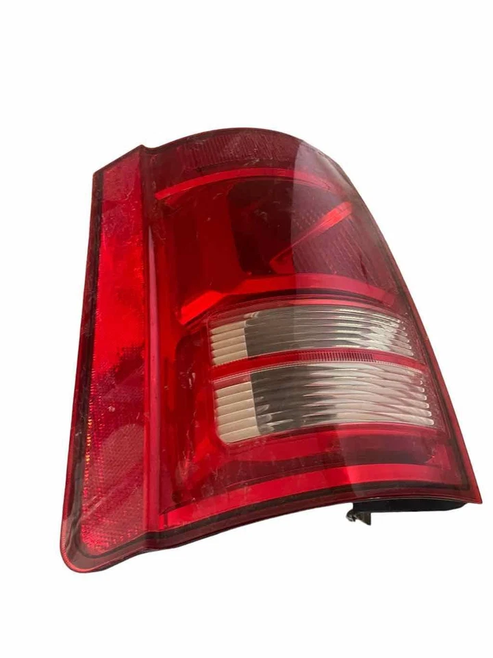 08 09 10 DODGE CARAVAN Tail Light Lamp Assembly Right Passenger Side - Image 4 of 4