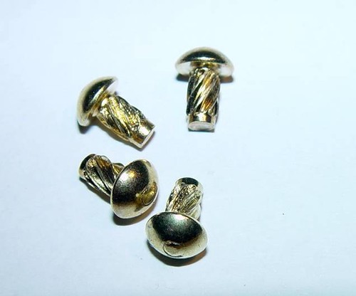 1972-74 Norton Commando 750 & 850, OEM, Frame ID Tag & Drive Screws 06-3247 - Picture 4 of 6