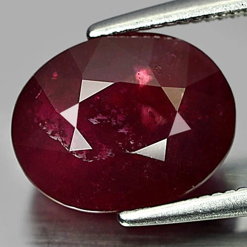 Purplish Red Ruby 4.94 Ct. Oval 10.6 x 8.3 Mm. Natural Gemstone From Madagascar - Image 2 of 4