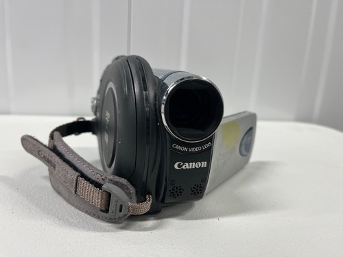 Canon DC310 DVD Camcorder 41x Advanced Zoom Untested For Parts Only Not Working - Picture 3 of 11