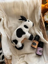 Dryer Balls Kids Toy New Zealand Wool Natural Handmade Cow 6” Needle Felt -1 Cow