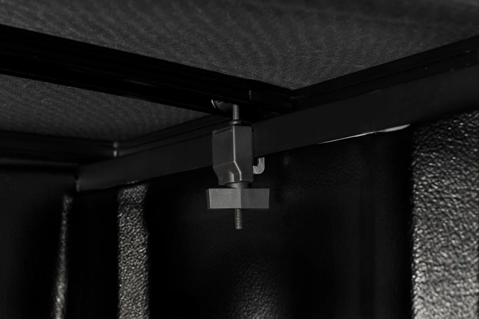 Extang 92940 Trifecta 2.0 - 99-06 (07 Classic) серебристый/Sierra 6 футов 6 дюймов - Изображение 3 из 4