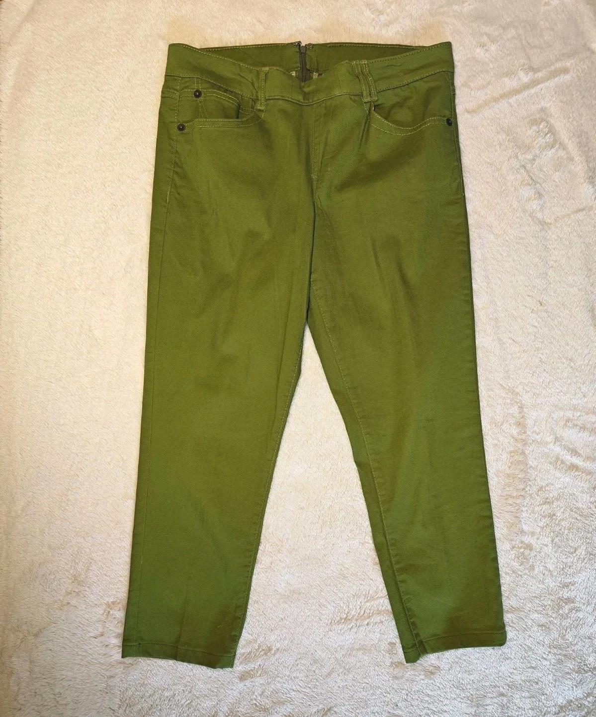 Olive Green Tapered Capri Size 14 Cropped Crop Cotton Blend Stretch Slim Pants