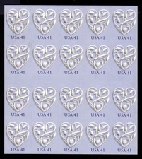#4151a SILVER LOVE HEART.  SELF-ADHESIVE PANE.  VF NH.  BCV $24.75
