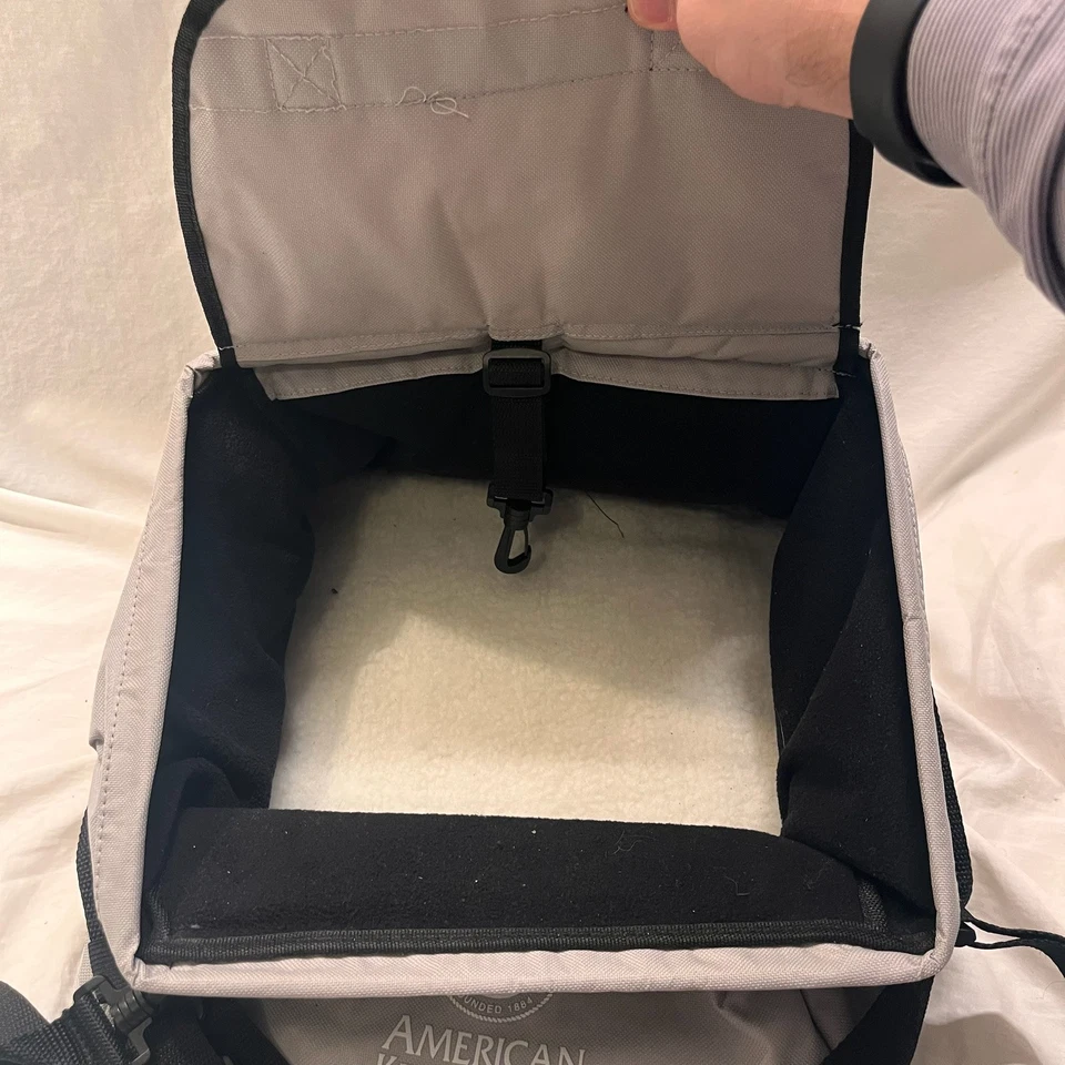 American Kennel Club Doggie Car Seat Harness Hook Click Snap Straps Light Grey - Image 2 of 4