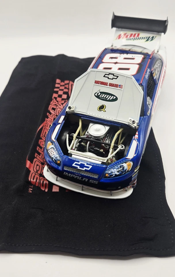 Diecast Dale Earnhardt Jr 1/24 #88 Foto 2 de 4