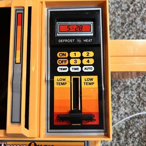 Vintage 1983 Easy Bake Oven By Kenner High Low Setting Rare Item Works! - Picture 8 of 10