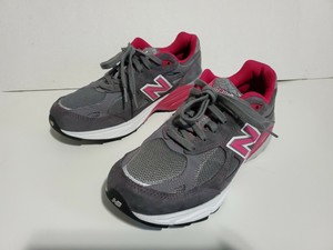 990v3 grey