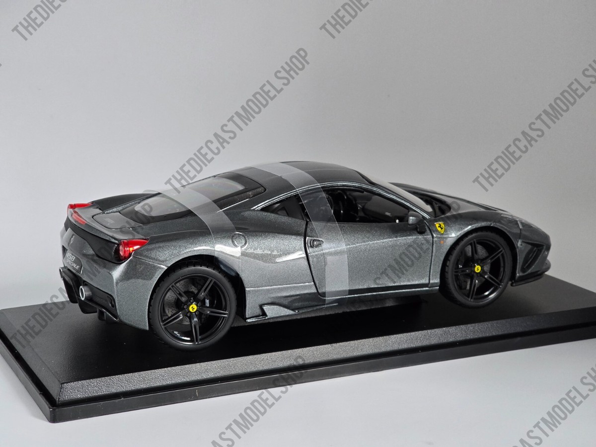 MAISTO 1:18 Scale - Ferrari 458 Speciale in Grey - Diecast Model