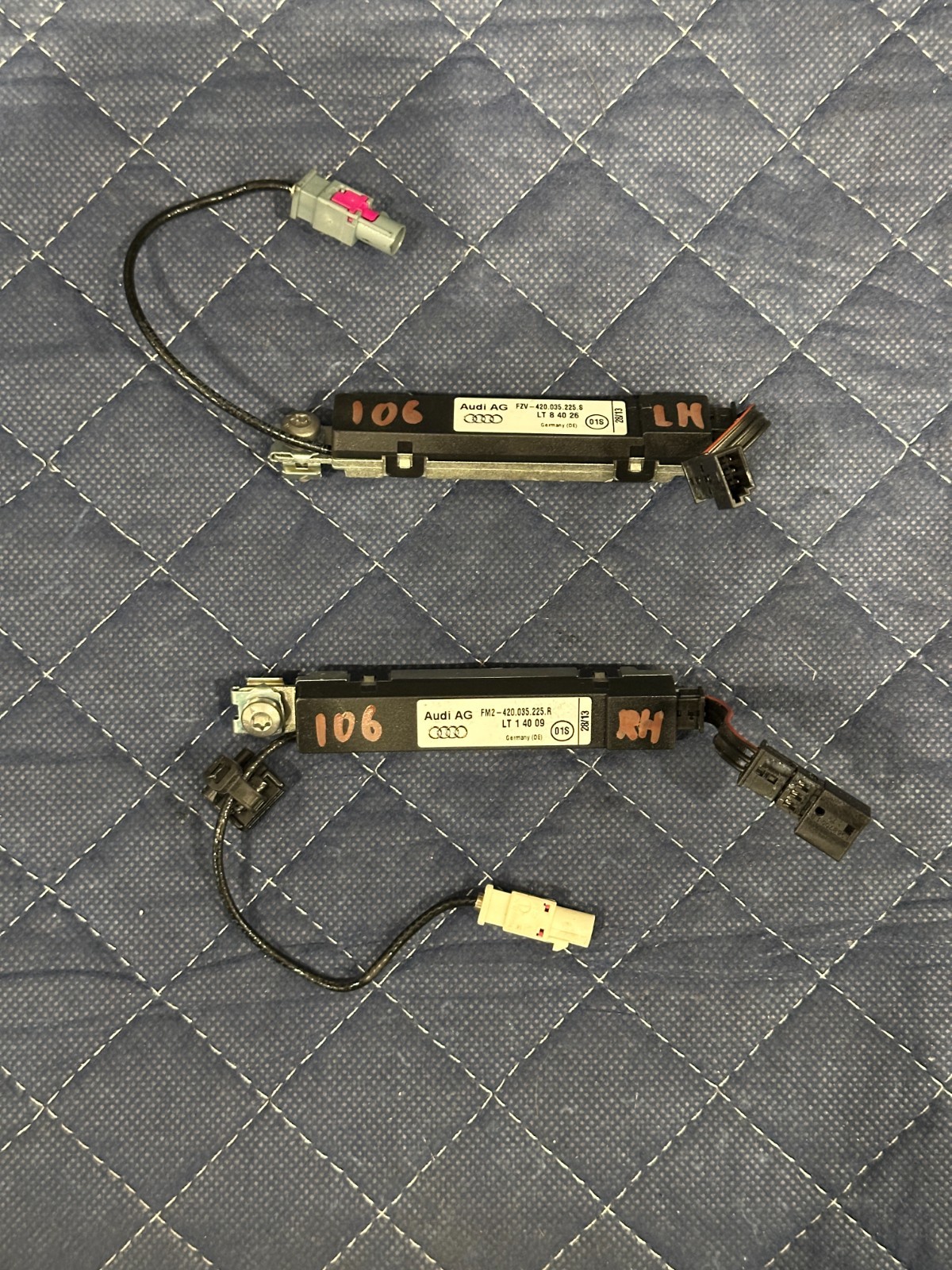 2014 AUDI R8 SPYDER LEFT RIGHT ANTENNA AMPLIFIER PAIR 420 035 225 C