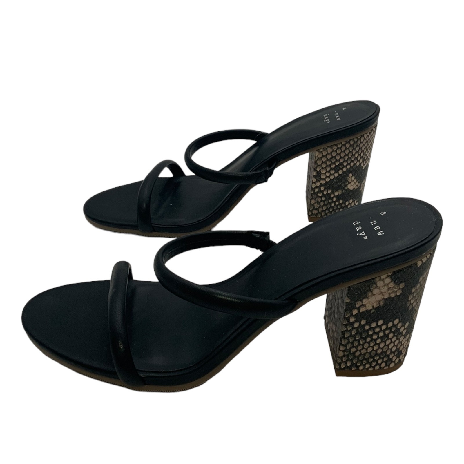 A New Day Cass Womens Heeled Sandal Black Snake Print Size US 75 4490₽