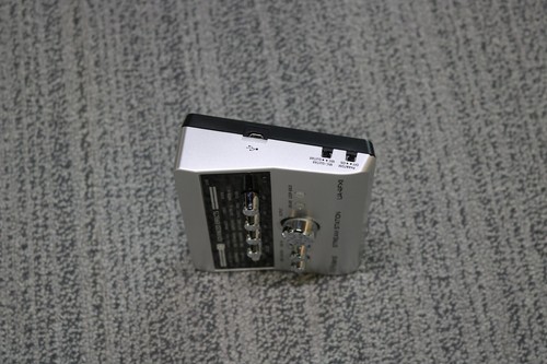 Roland UA-4FX2 24-bit/96kHz 2-In/2-Out Stream Station USB Audio Interface - Picture 5 of 6