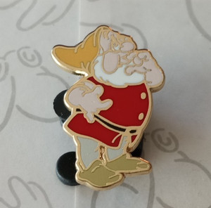 Doc Snow White and the Seven Dwarfs Cast Boxed Disney Pin 2692