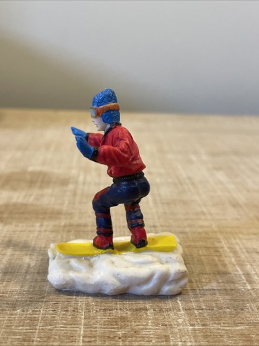 Lemax Christmas Village Town Ridge Runner 62160 Snowboarder Snowboarding - Picture 2 of 6
