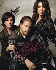 CHARLIE HUNNAM signed autograph 20x25cm SONS OF ANARCHY in person autograph ACOA