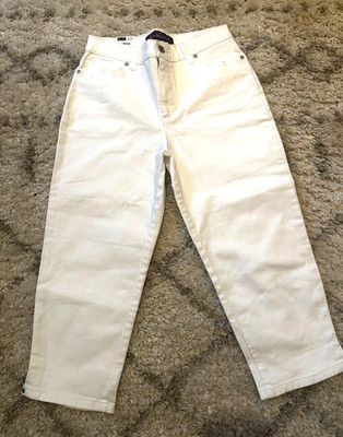 GLORIA VANDERBILT AMANDA WOMENS CAPRI SHORTS PANTS WHITE CLASSIC RISE SIZE 6 NWT