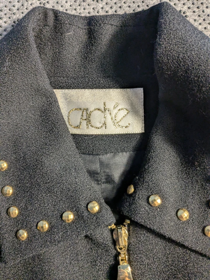 Traje Falda Lana Cache Dorado Tachonado Adornado Para Mujer Talla 4 De Colección Sofisticado Foto 3 de 4