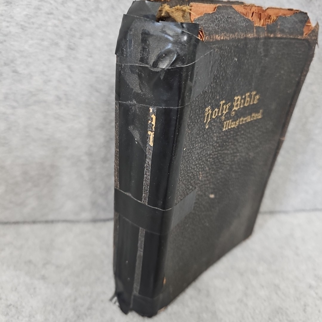 Antique Holy Bible Early 1900s Self Pronouncing Illustrated Firm
