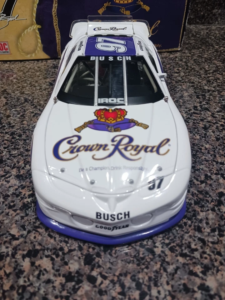 Pontiac Firebird Xtreme 1:24 diecast NASCAR Kurt Busch #97 Crown Royal 2004 IROC Foto 2 de 4