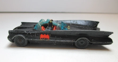 Vtg 1960's Corgi Husky Batmobile Batman & Robin Figures Diecast Car Britain