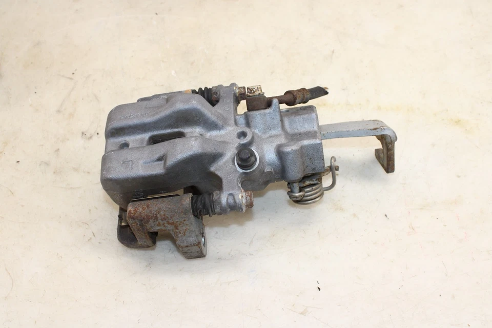 Juego de pinzas de freno Mazda MX-5 Miata 2006-2015 OEM LI60 Foto 2 de 4