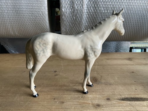 Large Beswick Horse White/Grey Marked Under Belly - Picture 9 of 13