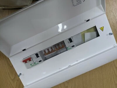 Schneider Electric EZ9R6R6DCU Con/Unt 6+6 Wege Sicherungsplatine Verteilerplatine NEU