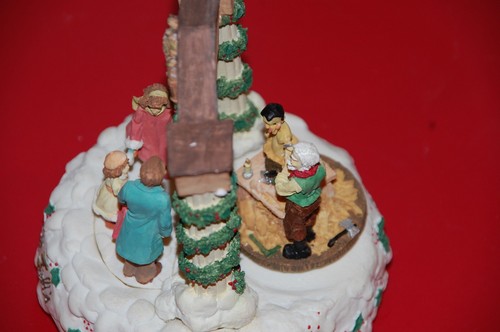 Vintage Christmas Xmas Musical Box 1980s - Picture 5 of 7