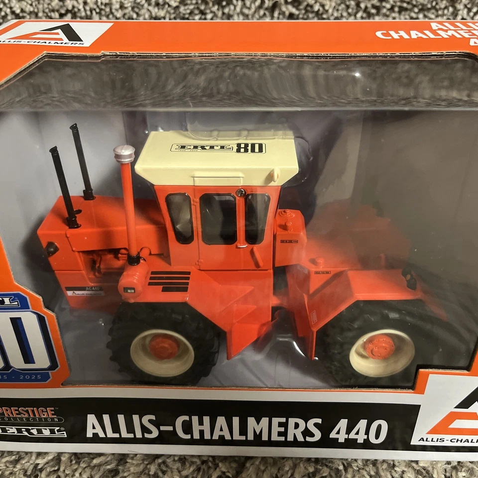 2025 ERTL 1:32 Allis Chalmers 440 80th Anniversary NEW!! - Image 2 of 4