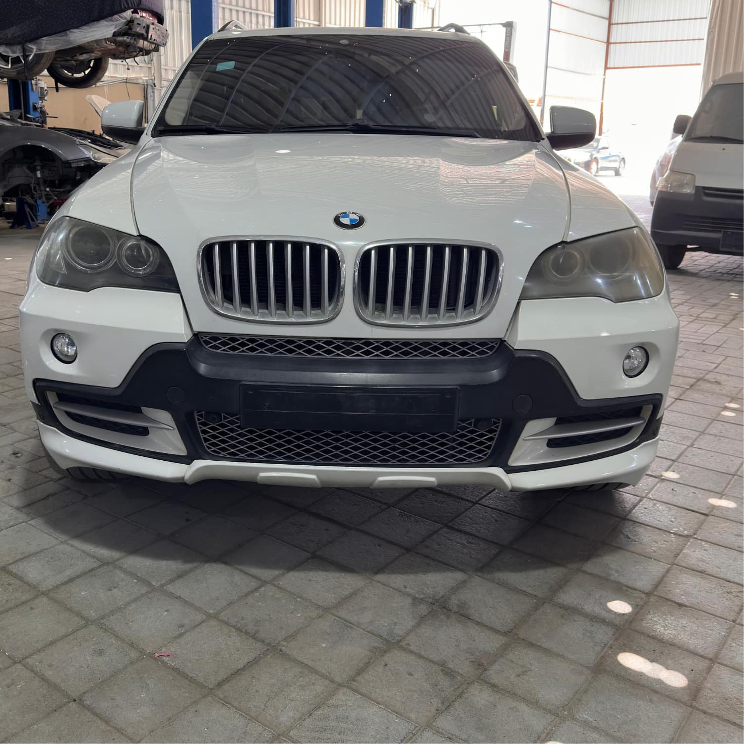 BMW X5 Halterung Heckfach Monitor Bj 2008 gebraucht OEM 51166963384