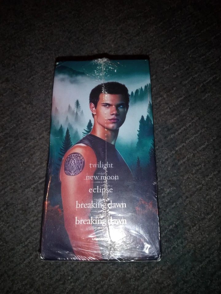 Twilight Saga 15th Anniversary 4K UHD Blu-ray Steelbook Box Set New Sealed - Image 4 of 4